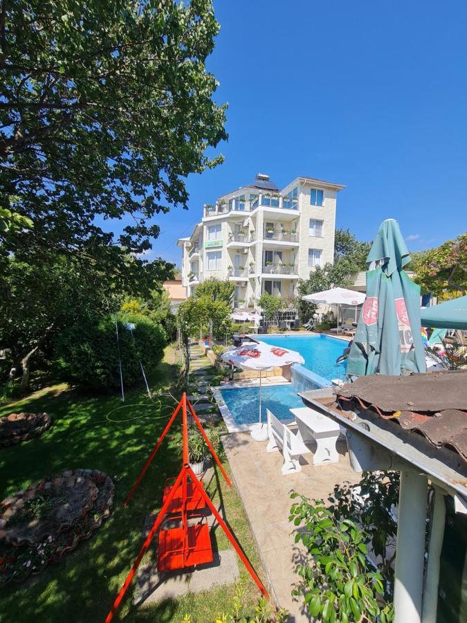 Hotel Rai Obrochishte Exterior photo