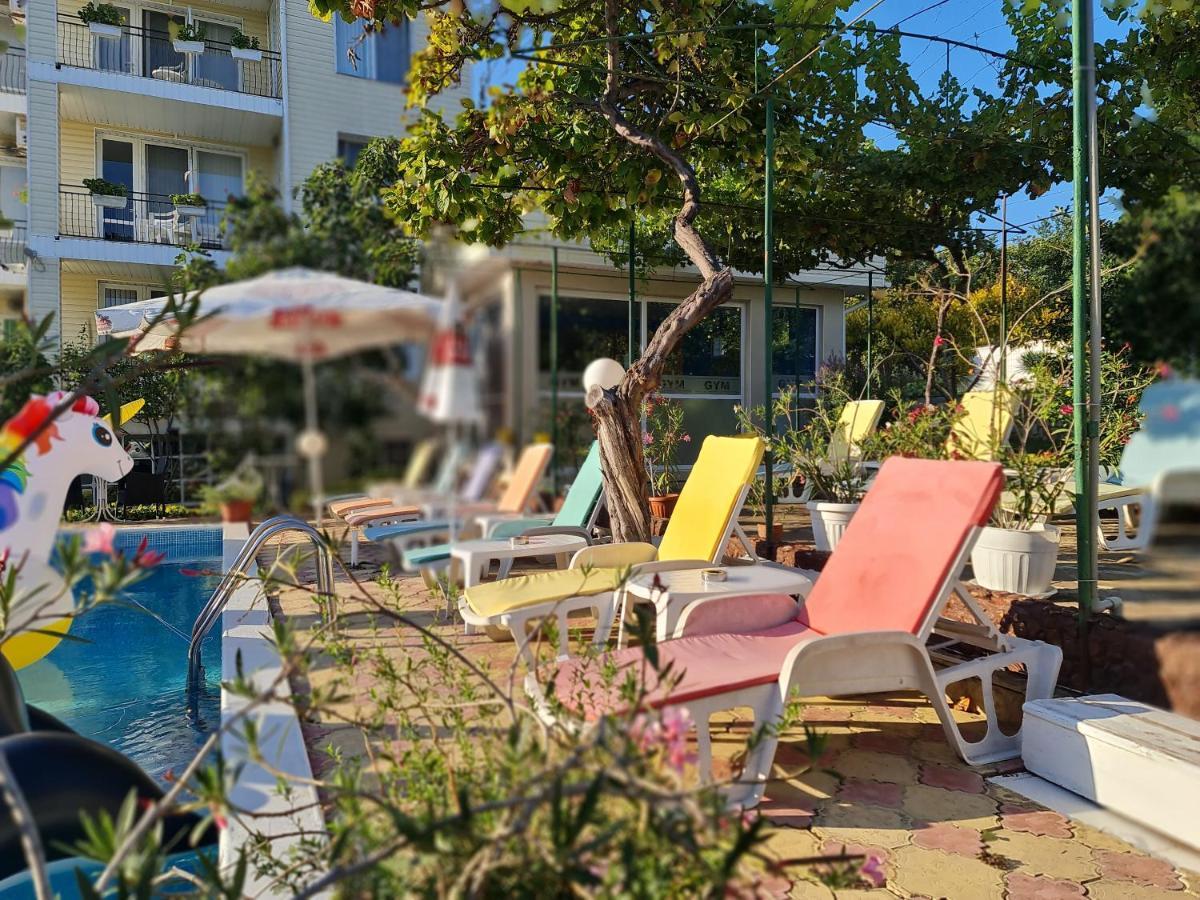 Hotel Rai Obrochishte Exterior photo